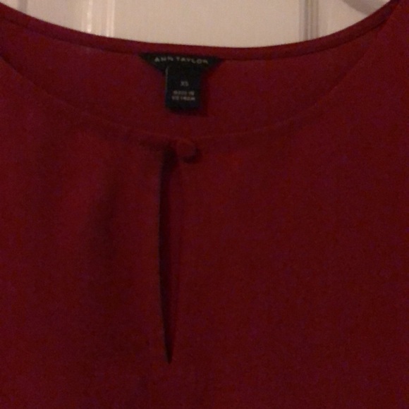 EUC Ann Taylor red 3/4 sleeve - Picture 3 of 7